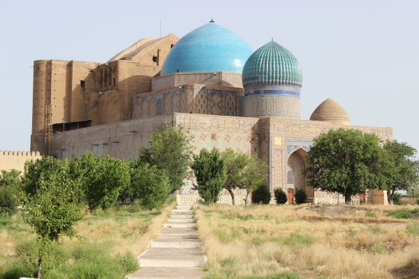السياحة في كازاخستان الساحرة