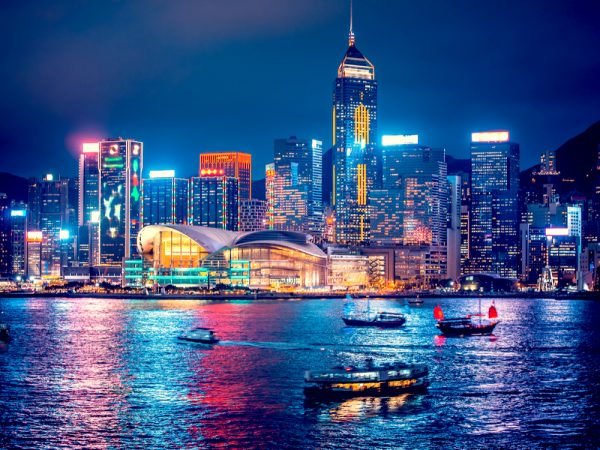 السياحة في هونج كونج لقاء الشرق بالغرب