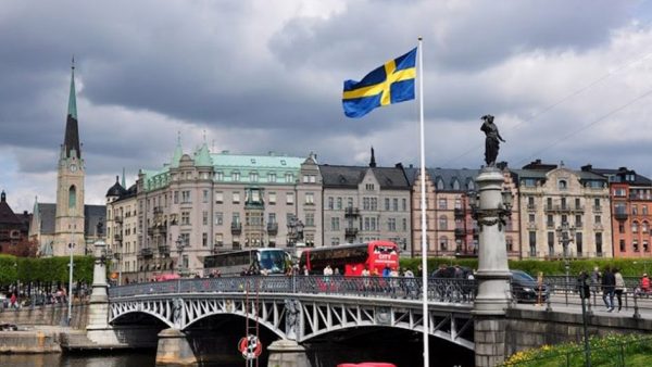 تقديم طلب هجرة الى السويد عبر الانترنت