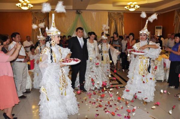 كازاخستان للزواج نساء للزواج ارملة