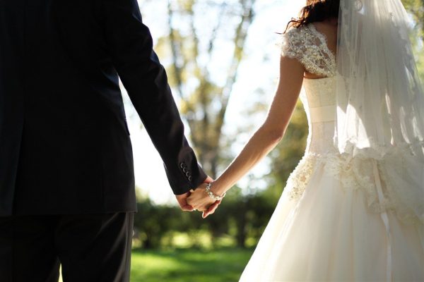 الزواج من الاكوادور والحصول على الجنسية