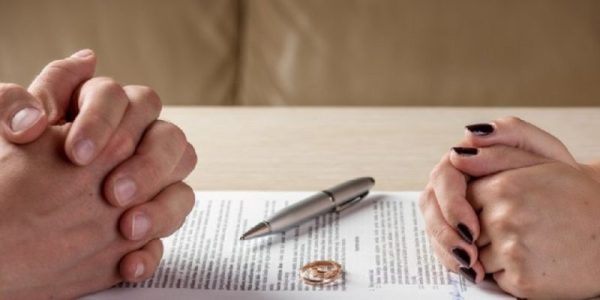 حقوق الزوجة بعد الطلاق في امريكا